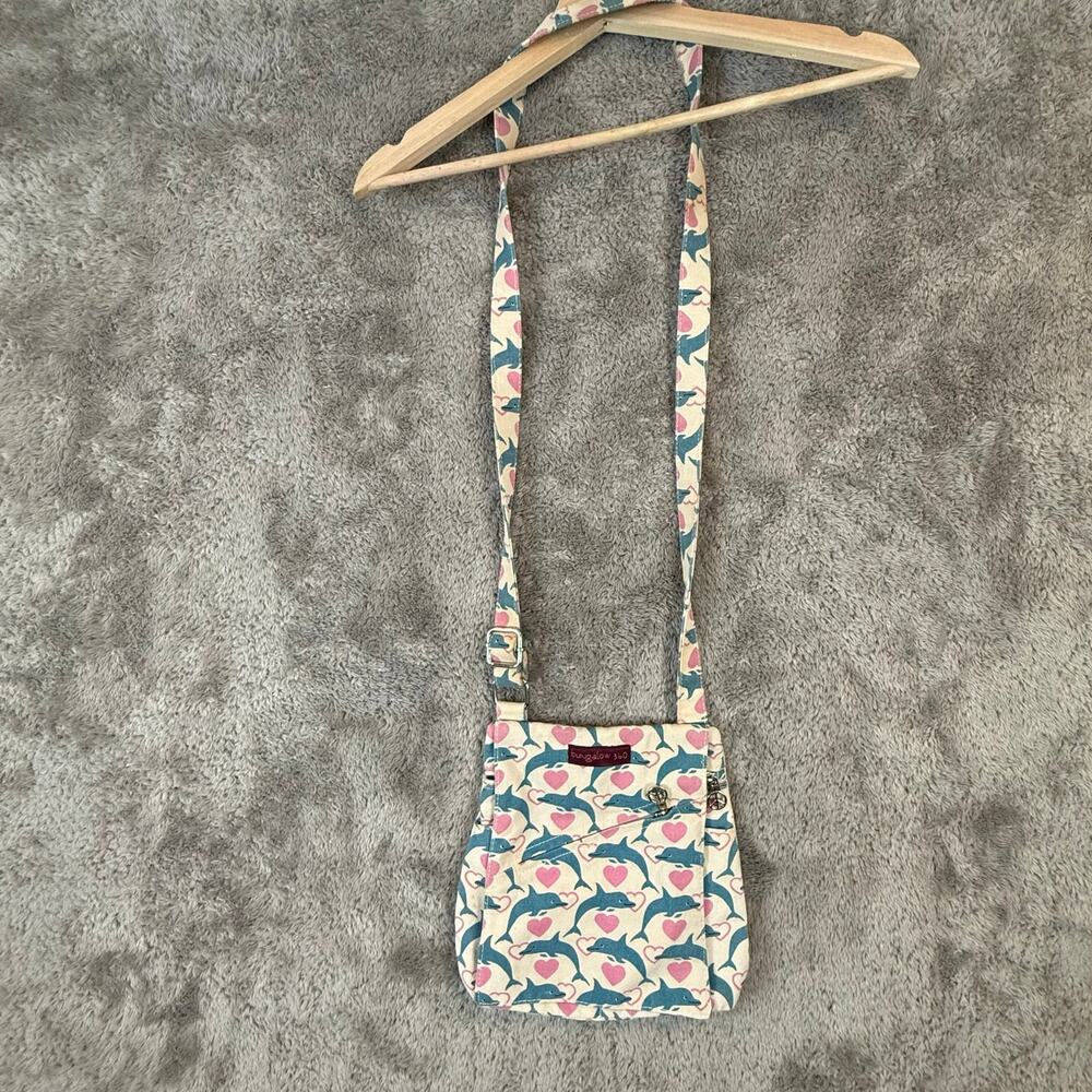 Bungalow 360 Crossbody Purse Shoulder Bag Satchel Blue Dolphin Pink Heart Canvas - Picture 3 of 12